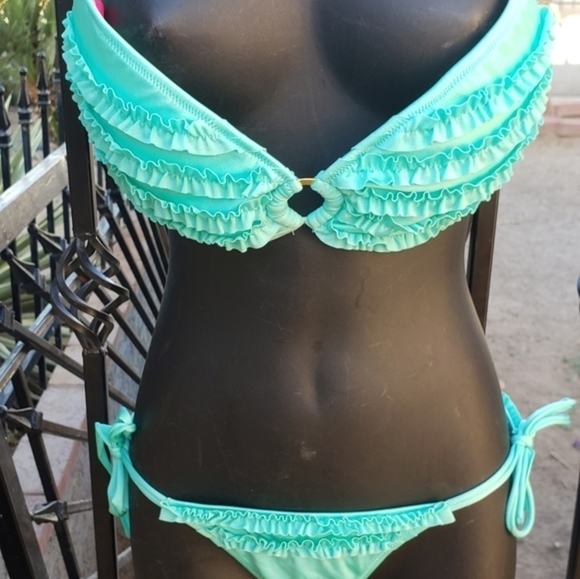 Victoria's Secret - Picture 8 of 8